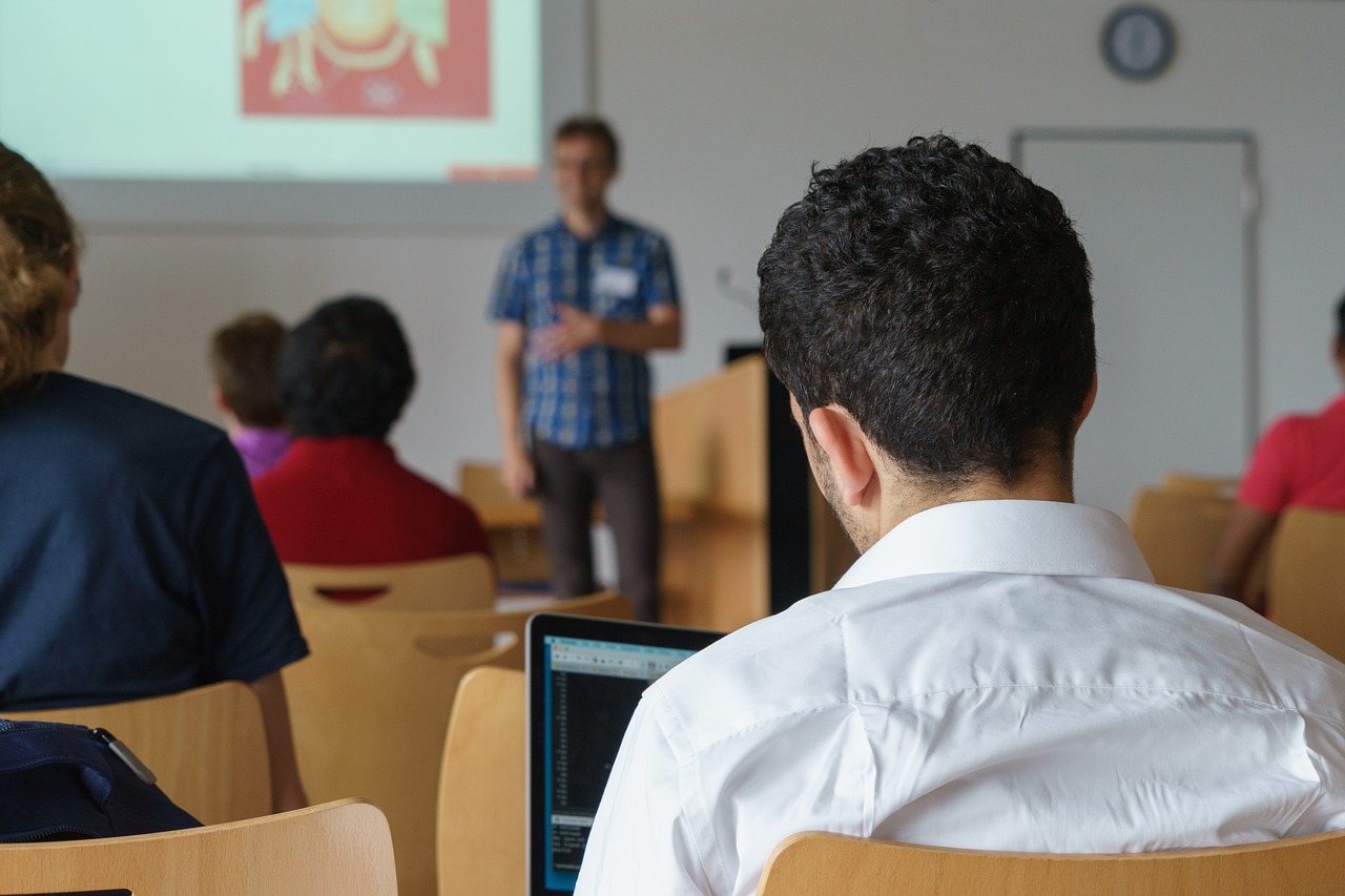Comment choisir son école de commerce ?