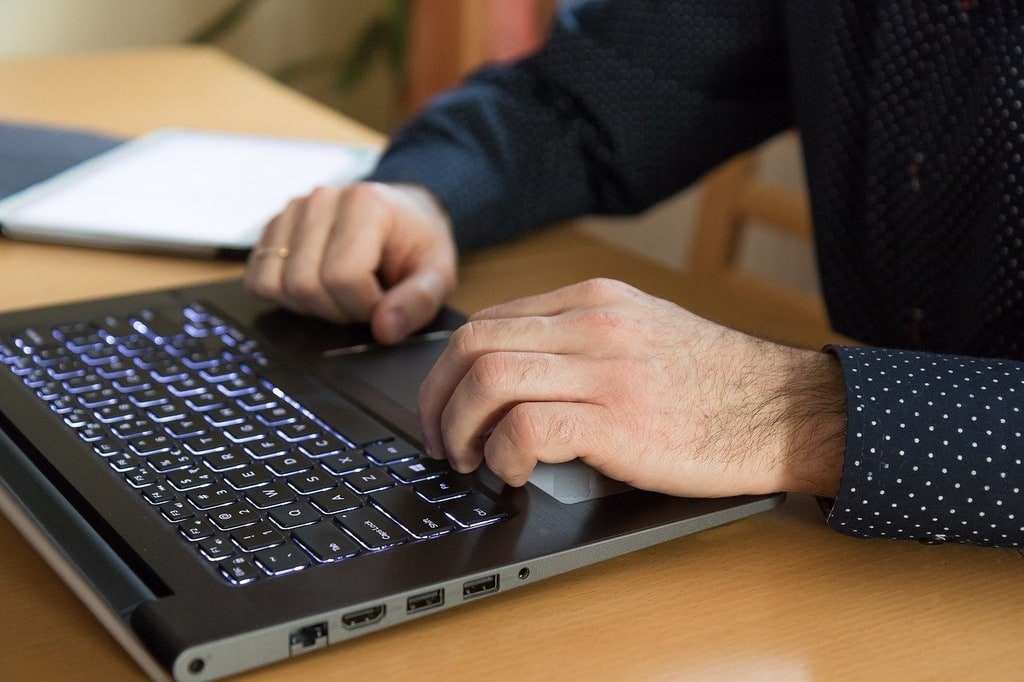 Utiliser un détecteur d'IA pour améliorer la correction de vos copies